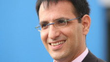 IDE Technologies chief executive Avshalom Felber is reportedly in talks to acquire 10 per cent of the company